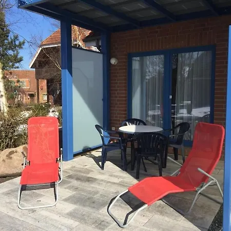 With 1 Bedroom *