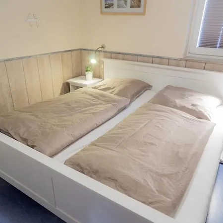 With 1 Bedroom Nyaraló Westerbergen